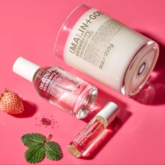 ❤️BUY 2 GET 1 FREE  MALIN+GOETZ Strawberry Boxed Candle,9oz.Retail Price $66.00 - Picture 3 of 13